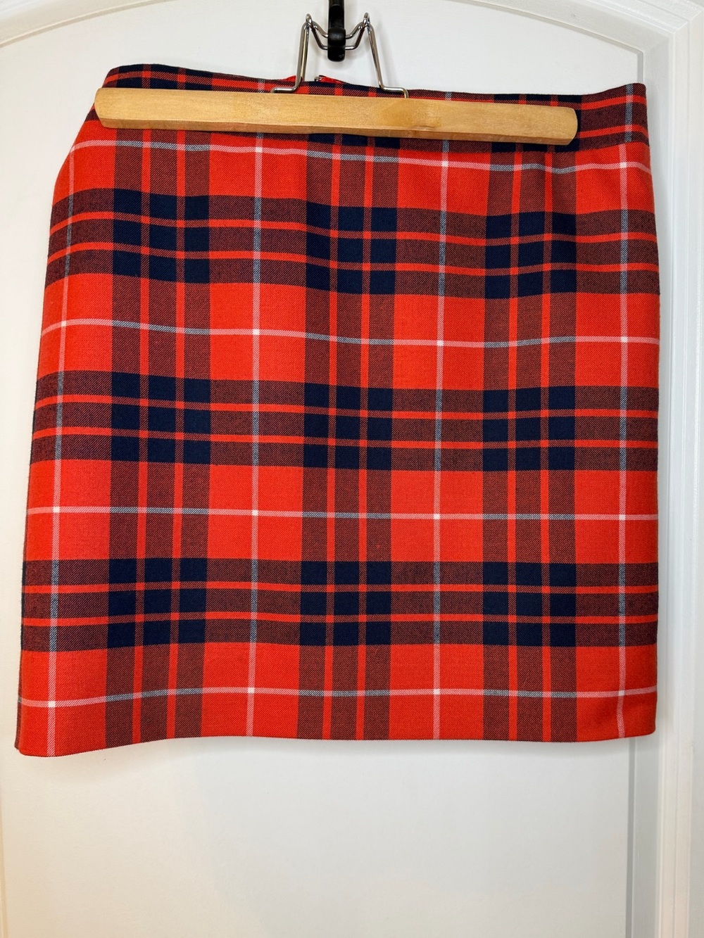 J. Crew Red Plaid wool blend Mini Skirt with Navy and White Accents, size 8